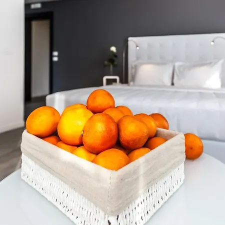 Made To Measure Business Guest house